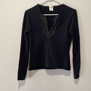 Old Navy Women’s Black V Neck Long Sleeve Shirt